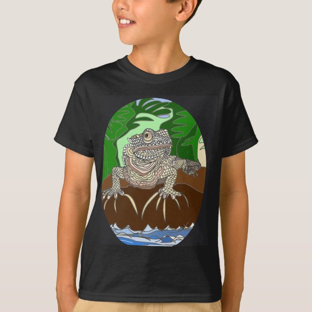 Iguana on a rock T-Shirt (Front)