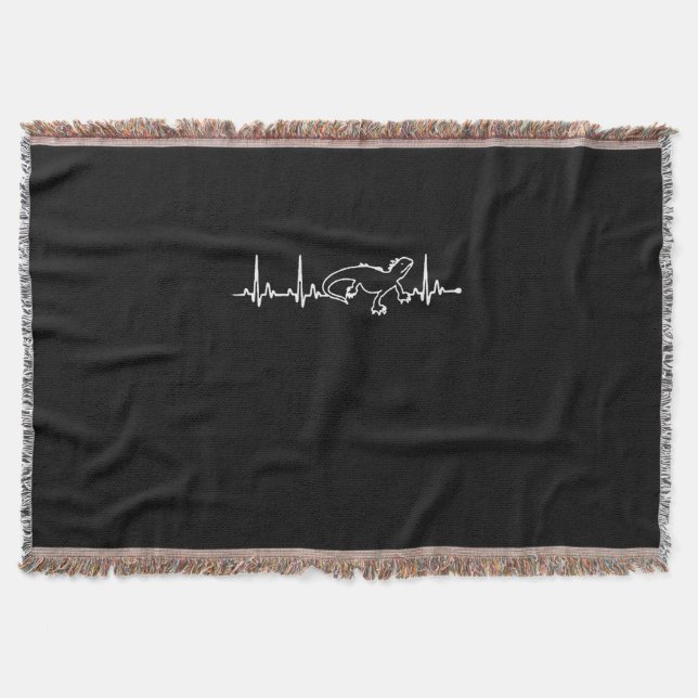 iguana's heartbeat throw blanket (Front)
