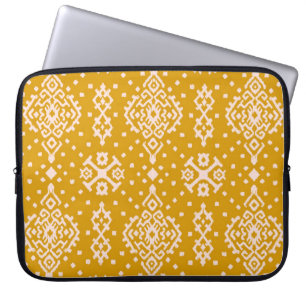 Ikat folklore ornament - ethnic texture. laptop sleeve