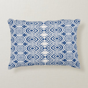 Ikat seamless pattern. Vintage tie dye shibori pri Decorative Cushion