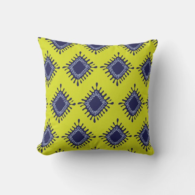 Ikat Tribal: Stylish Modern Pattern. Cushion (Front)