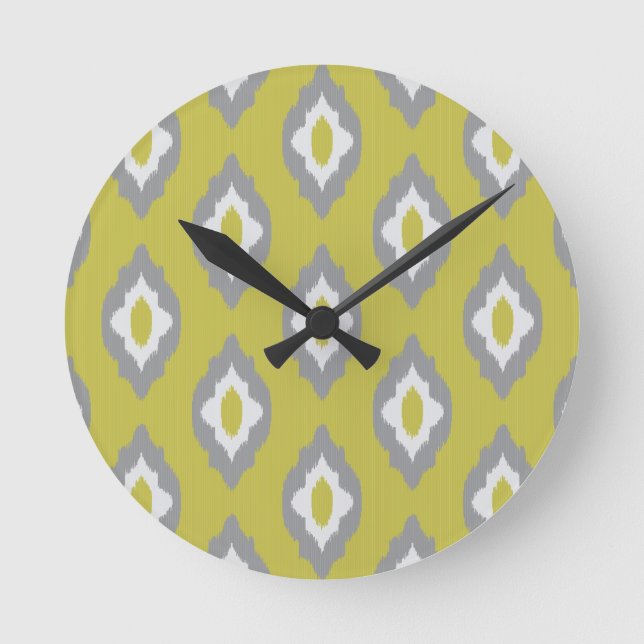 Ikat vintage pattern round clock (Front)