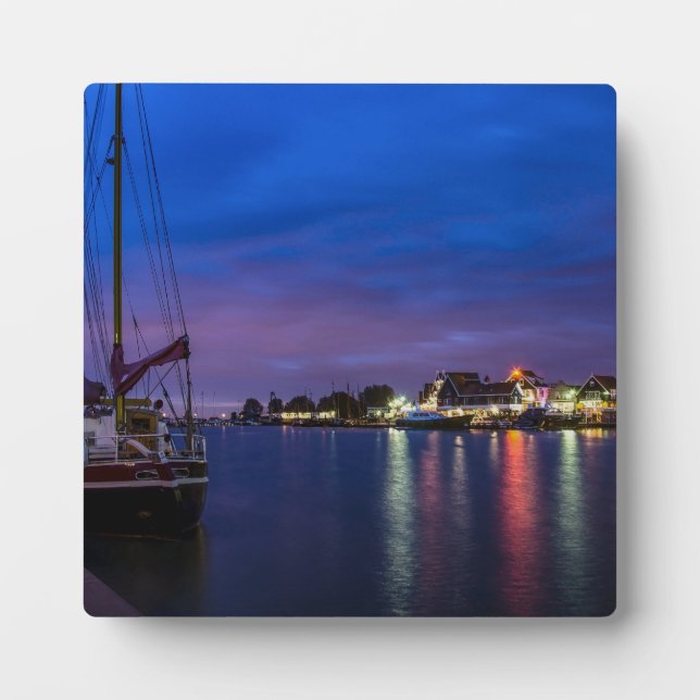 Illuminated Volendam harbour at night Plaque (Front)
