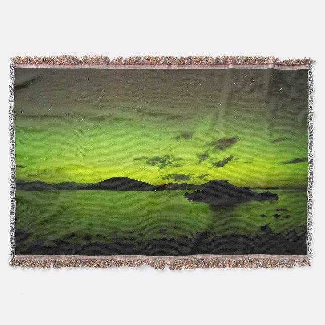 Illuminating Aurora Throw Blanket (Front)