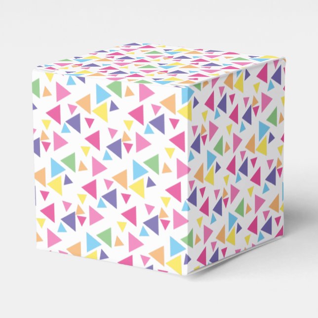 illusima Small Rainbow Triangles Favour Box (Front Side)