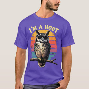Im A Hoot Sarcastic Saying Owl Bird Retro Vintage T-Shirt