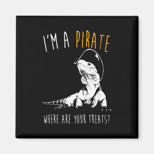 I'm a pirate Iguana Magnet