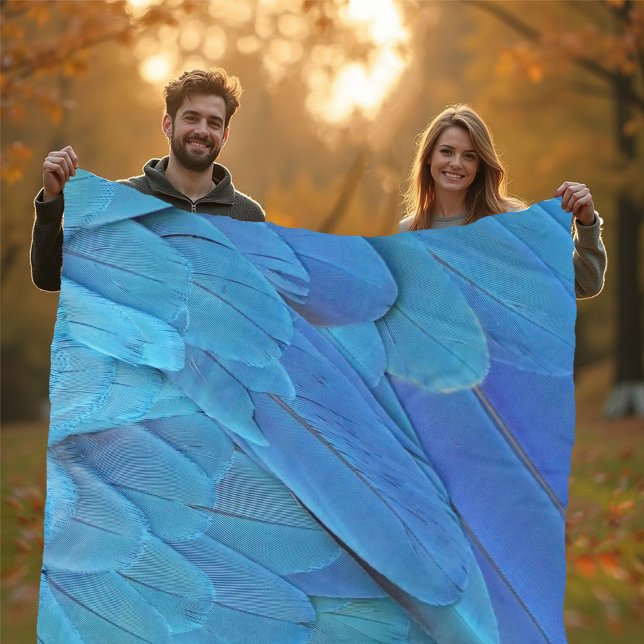 I'm blue - Macaw feathers Fleece Blanket (Creator Uploaded)