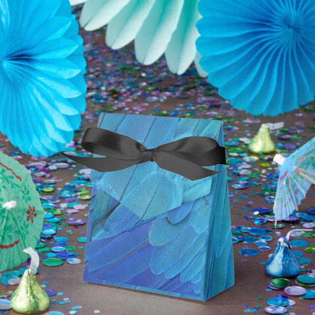 I'm blue - parrot feathers close up  favour box (Party)