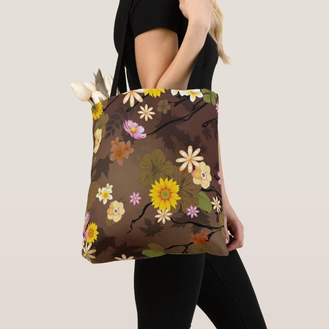 Imaginary Jungle 3 Tote Bag (Close Up)