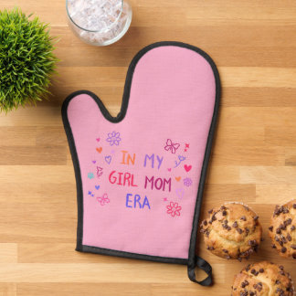  in my girl mom era CRAYON  Oven Mitt