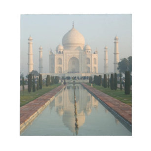 INDIA, Uttar Pradesh, Agra: Taj Mahal, Morning Notepad