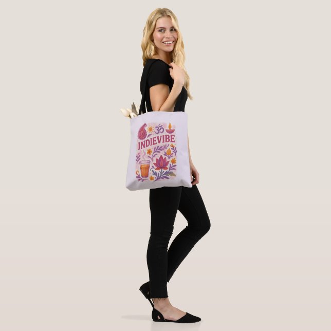 indievibe tote bag (On Model)
