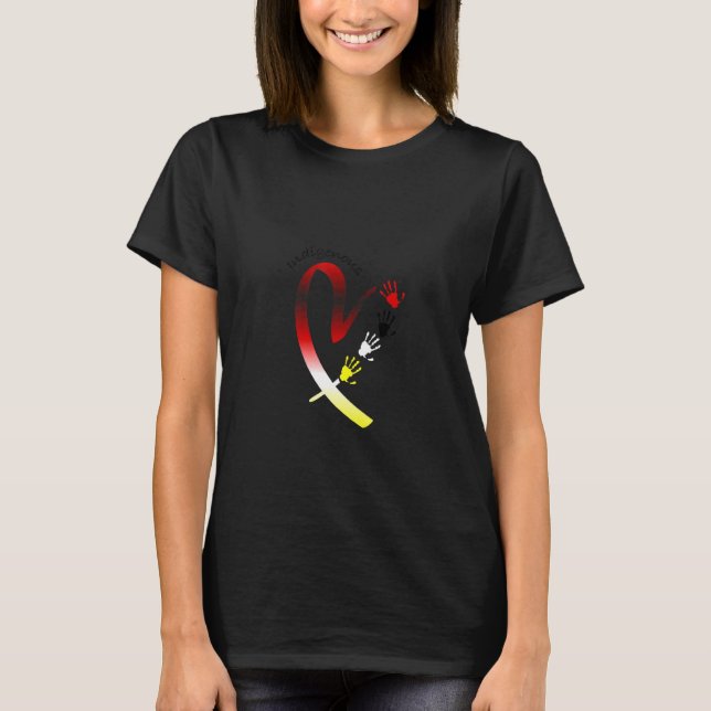 Indigenous Native American Heart Shape Native Amer T-Shirt (Front)