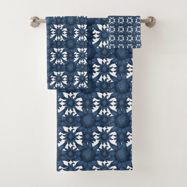 Indigo Blue & White Coastal Starfish Pattern Bath Towel Set (Insitu)