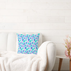 Indulge in the Delicate Seashell Design of our Cushion