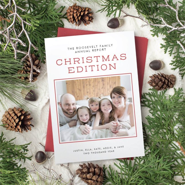 Infographic Family Newsletter Trifold Christmas (Creator Uploaded)