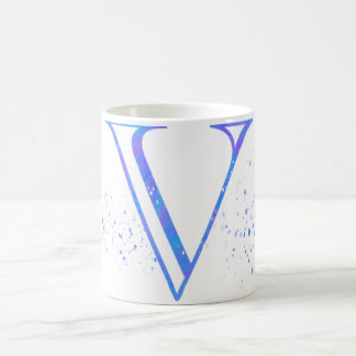 initial V mug