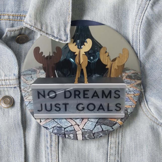 Inspired Reindeer Dreams: A Motivational Holiday 6 Cm Round Badge (In Situ)