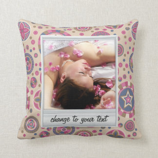 Instant photo - photoframe with pattern cushion