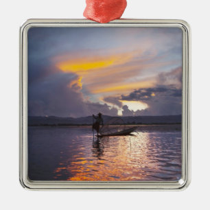 Intha fisherman leg rowing boat fishing with net metal ornament
