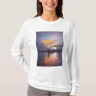Intha fisherman leg rowing boat fishing with net T-Shirt