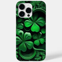 INTRICATE DARK GREEN IRISH SHAMROCKS