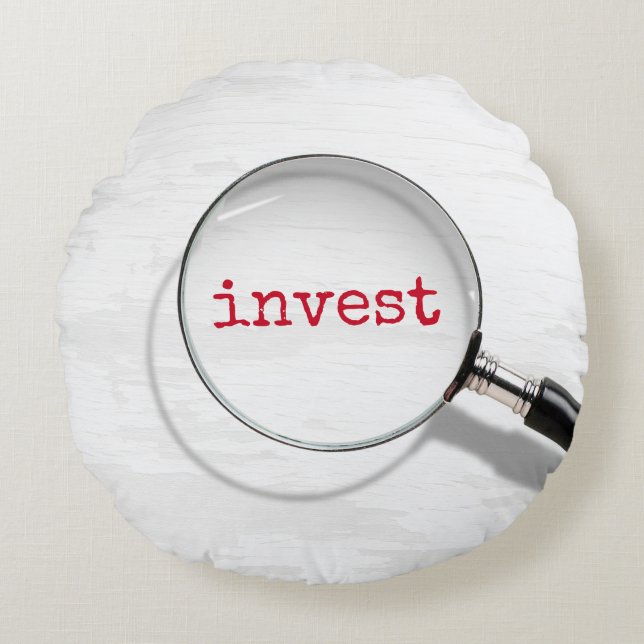 Invest Text Under Magnifying Glass Round Cushion (Front)