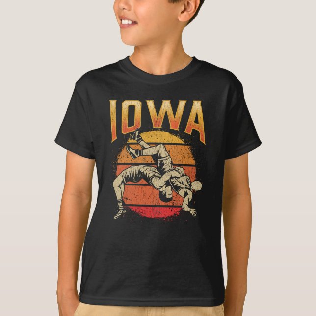 Iowa Wrestling Sport Fighter Wrestlers Retro T-Shirt (Front)