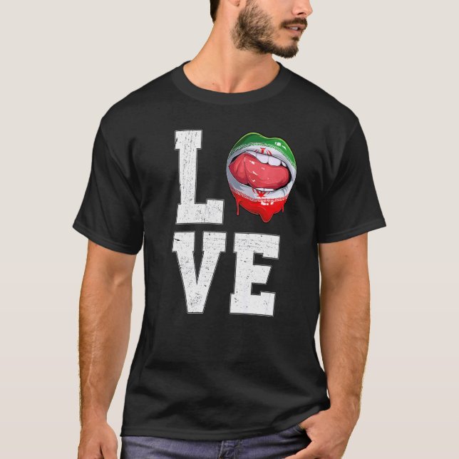 Iran Flag Soccer Fan Love Iranian   T-Shirt (Front)