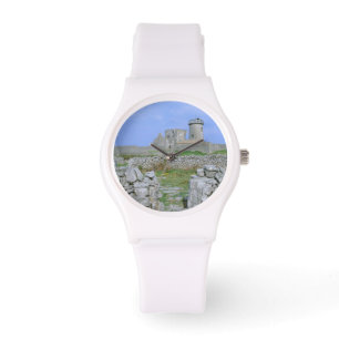 Ireland, Inishmore, Aran Island, Dun Aengus Fort Watch