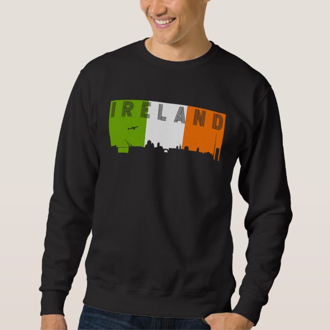 Ireland Skyline Irish Flag Vacation Travel Sweatshirt (Front)