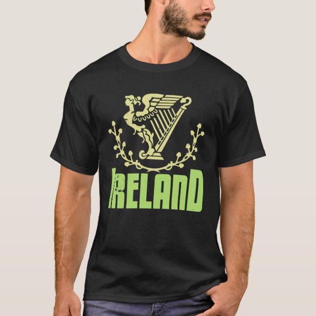 Ireland USA America Irish Gaelic American T-Shirt (Front)