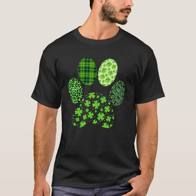 Irish Dog Paw Clovers St Patricks Day Leopard Plai T-Shirt (Front)