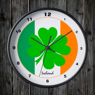 Irish Flag & Ireland trendy fashion /Shamrock Round Clock