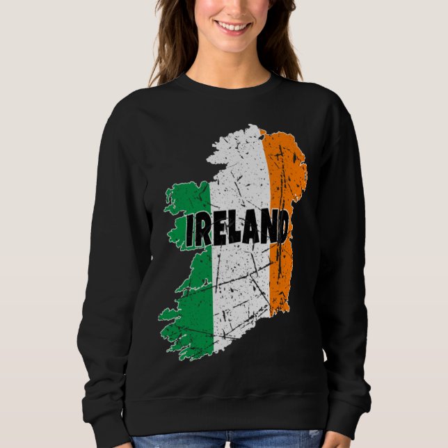 Irish Map Flag Souvenir Distressed Ireland Men Wom Sweatshirt (Front)