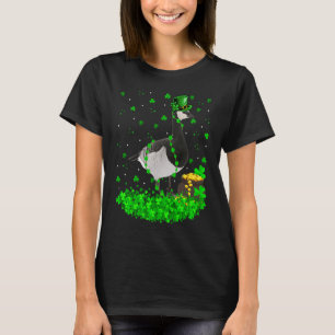 Irish Shamrock Leprechaun Goose Bird St Patrick's  T-Shirt