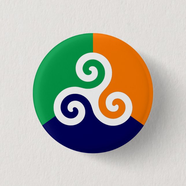 Irish Triskele Badge (Front)