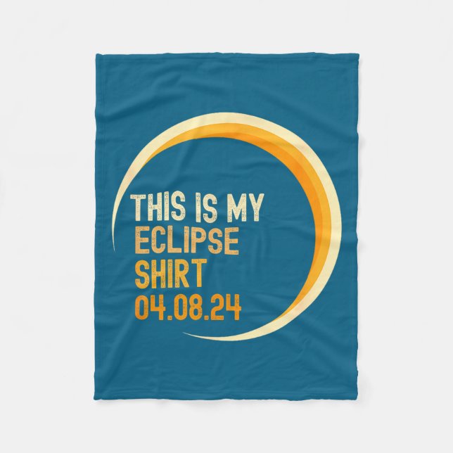 Is Shirt Eclipse Usa Total Solar Eclipse Fleece Blanket (Front)