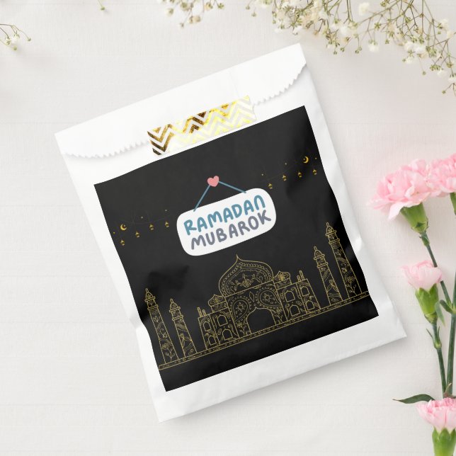 Islamic Crescent Ramadan Kareem Typographic Art Favour Bag (Sealed)