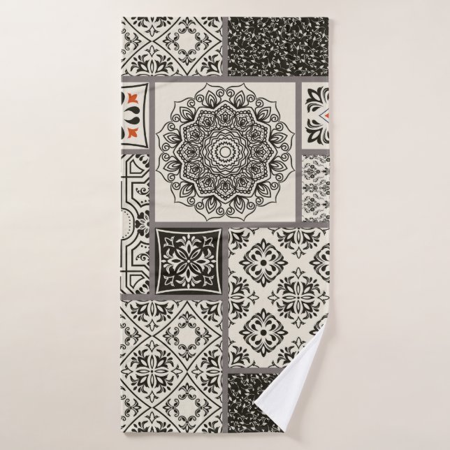 Islamic Majolica Pottery Tile Pattern Bath Towel (Bath Towel)