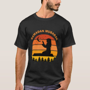 Islamic Ramadan Mubarak Woman Praying Sunset Gift T-Shirt