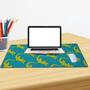 Island Gecko Desk Mat