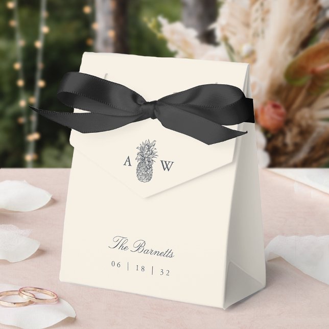Island Vintage Pineapple Wedding Monogram Favour Box (Creator Uploaded)