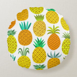 Isolated Pineapple: Vintage Seamless Pattern. Round Cushion