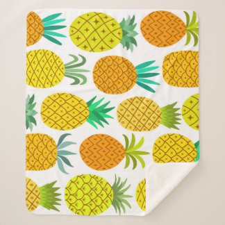Isolated Pineapple: Vintage Seamless Pattern. Sherpa Blanket