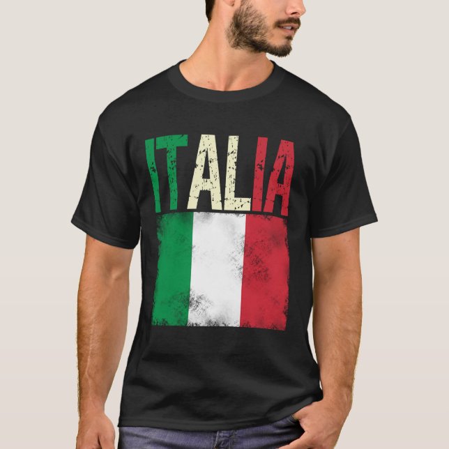 Italia with Italian flag distressed retro look  T-Shirt (Front)