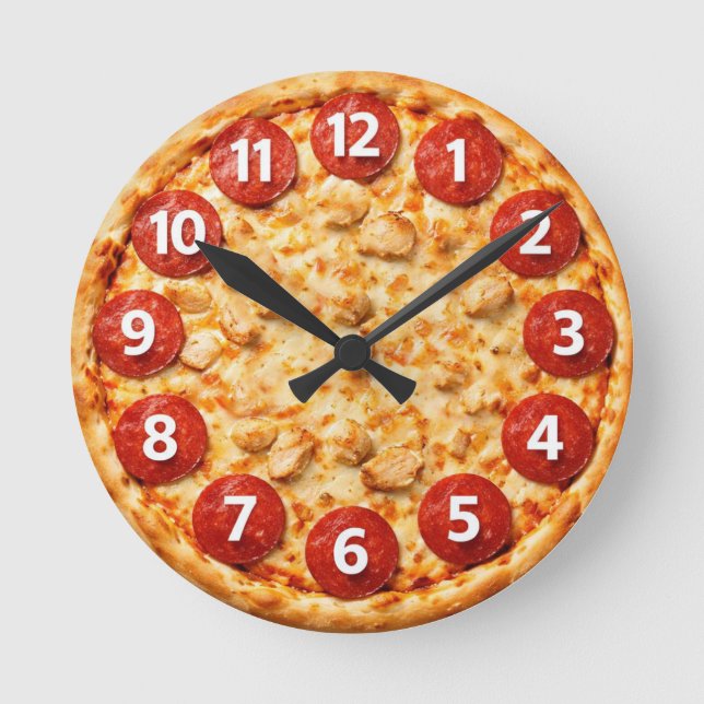 Italian Pizzeria Pizza Kitchen or Restaurant Round Clock (Front)