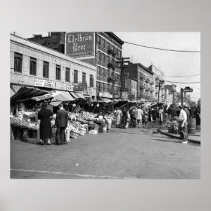Italian Pushcart Market, Bronx: 1940 Poster