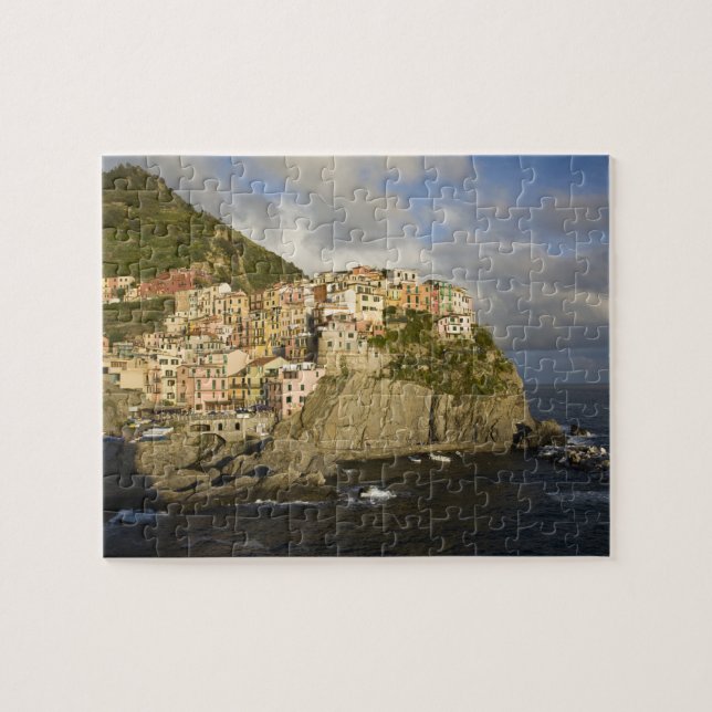 Italy, Cinque Terre, Manarola. Village on cliff. Jigsaw Puzzle (Horizontal)